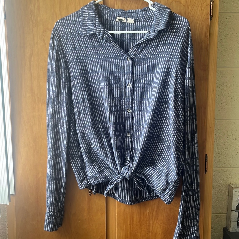 Roxy button down, front tie, Navy top
